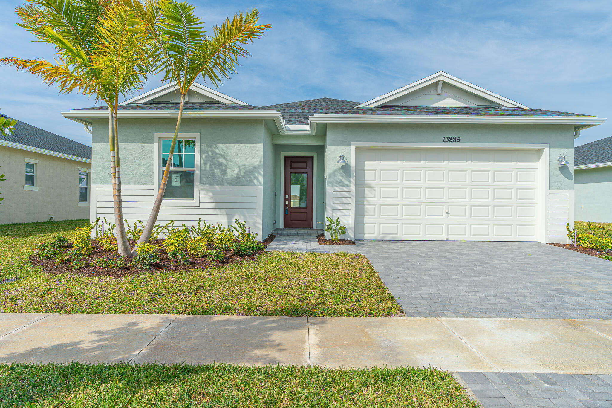 REPLAT OF VERANDA PRESERVE EAST - Residential Lease