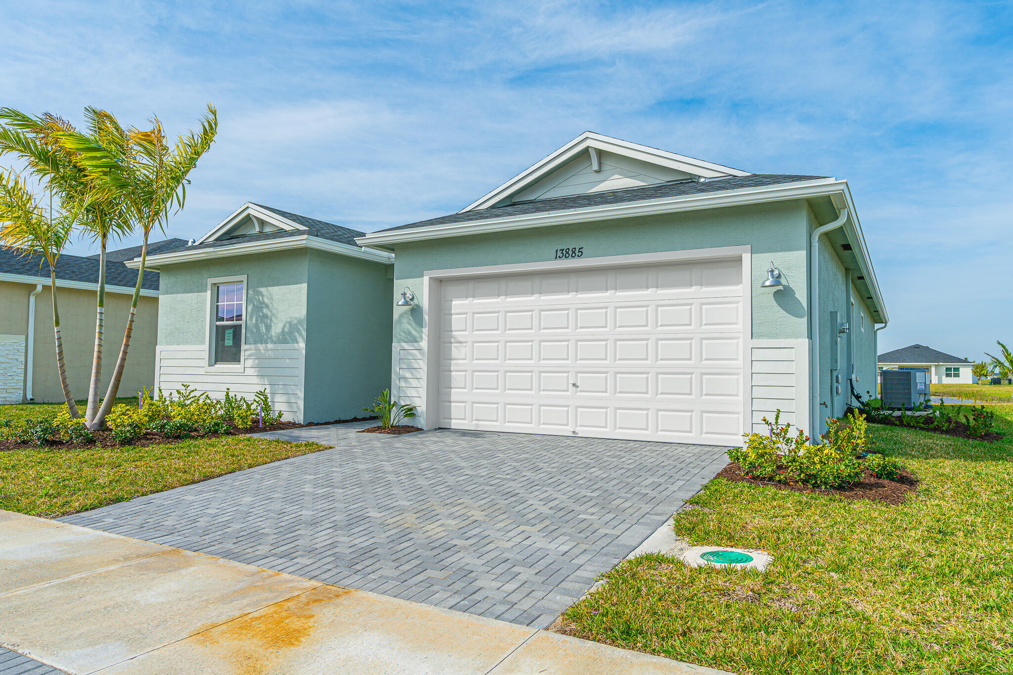 REPLAT OF VERANDA PRESERVE EAST - Residential Lease