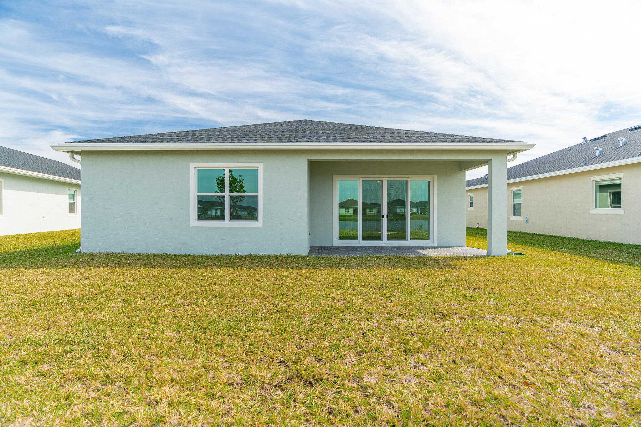 REPLAT OF VERANDA PRESERVE EAST - Residential Lease