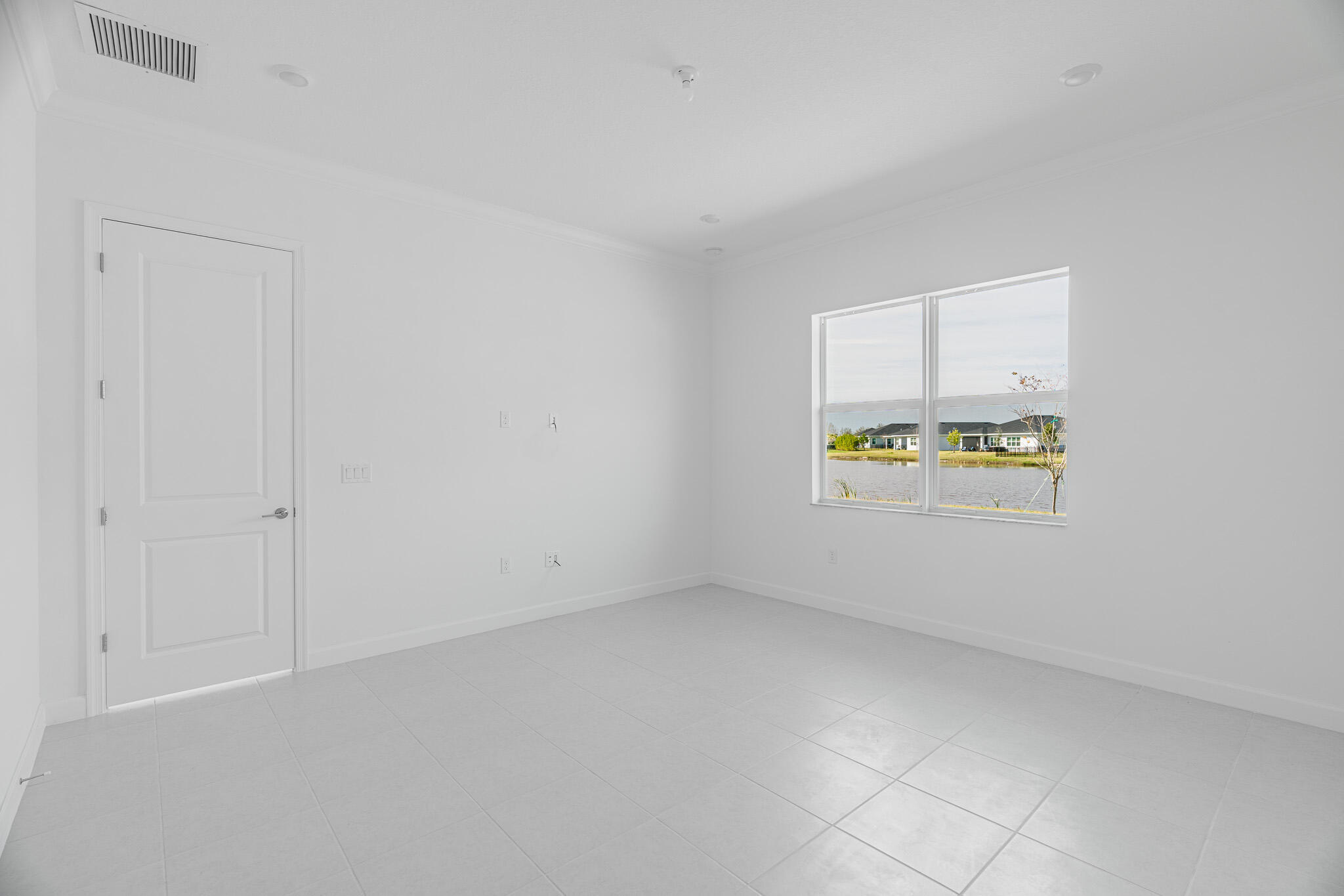 REPLAT OF VERANDA PRESERVE EAST - Residential Lease