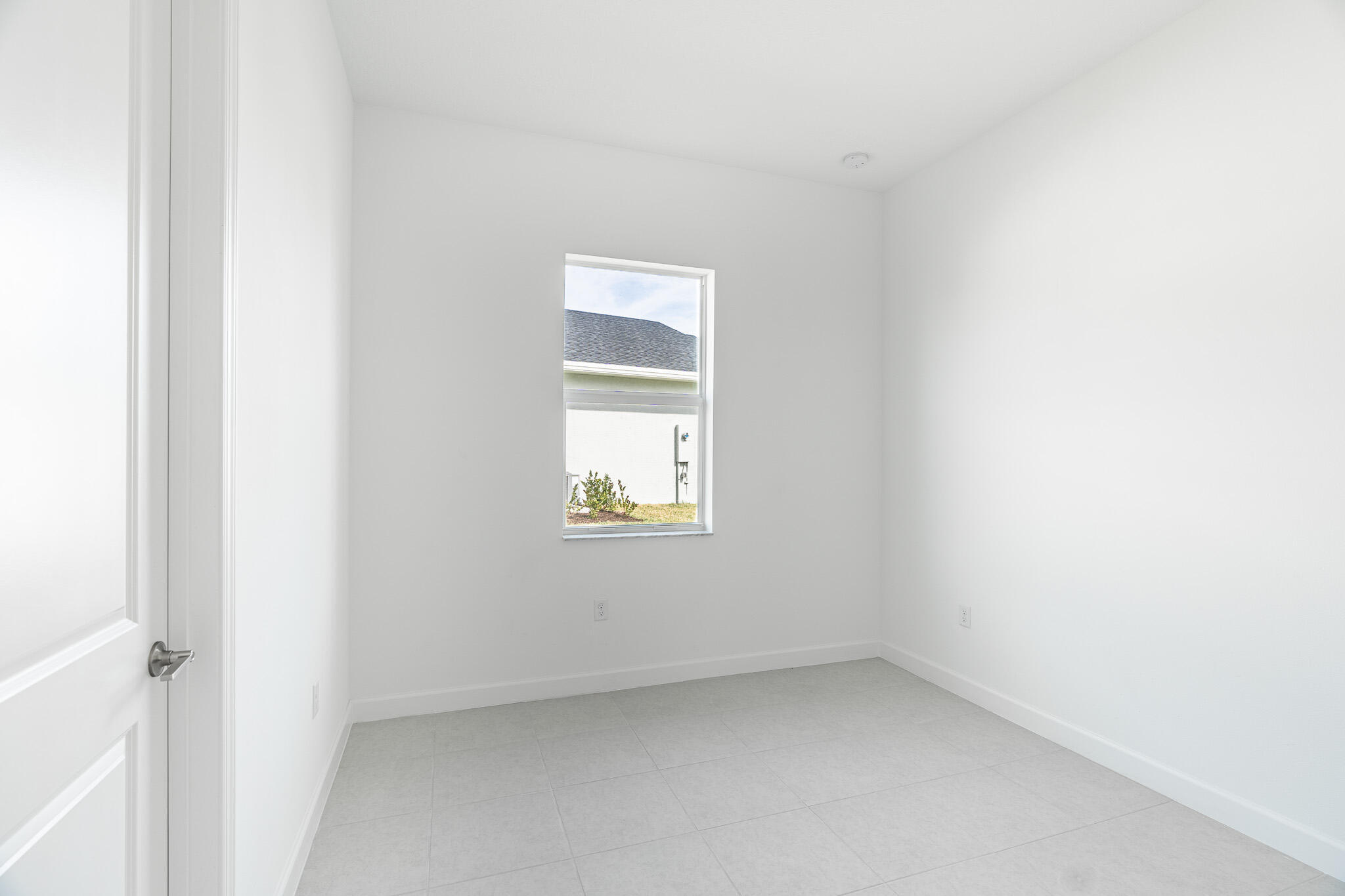 REPLAT OF VERANDA PRESERVE EAST - Residential Lease