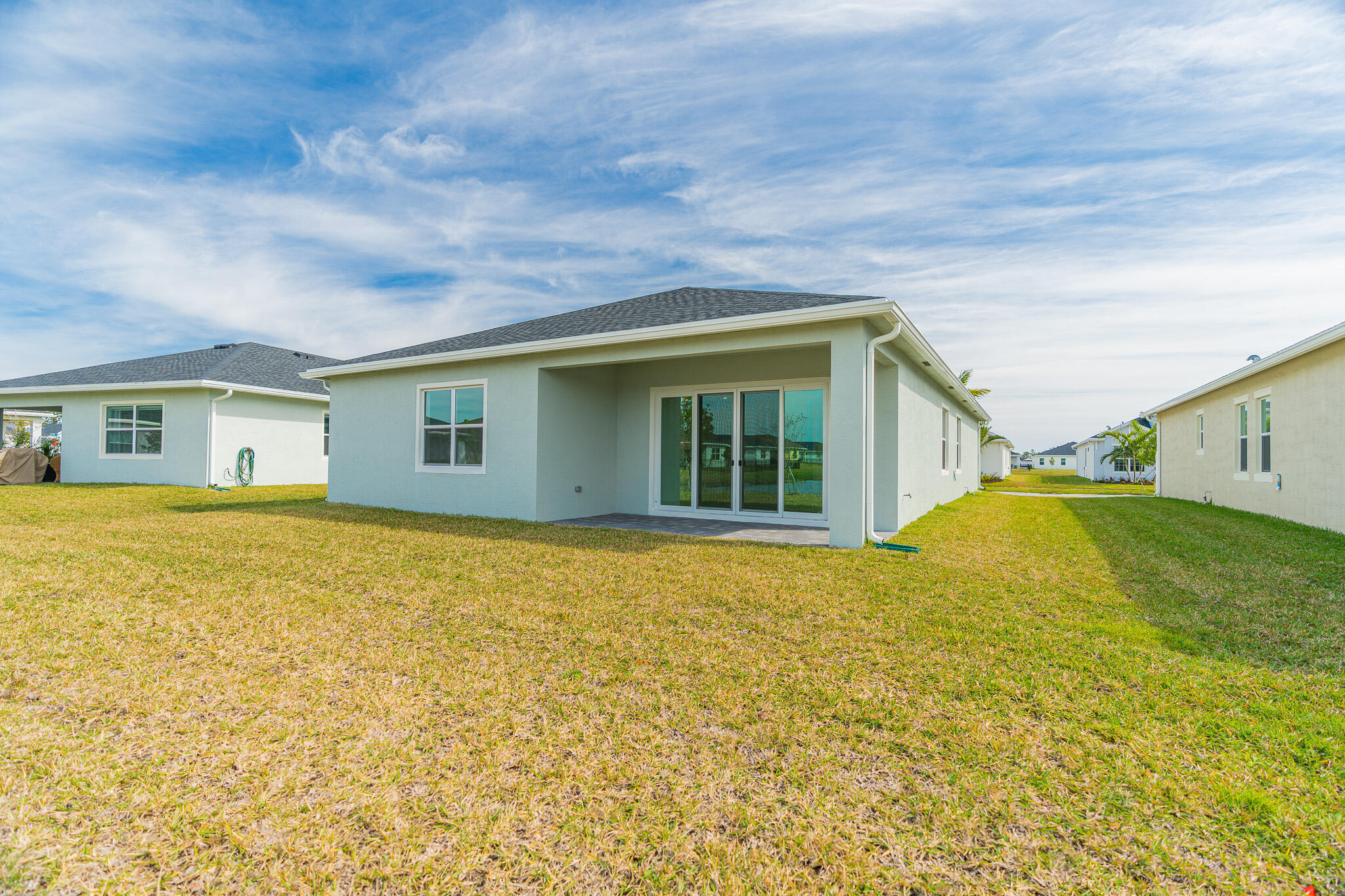 REPLAT OF VERANDA PRESERVE EAST - Residential Lease