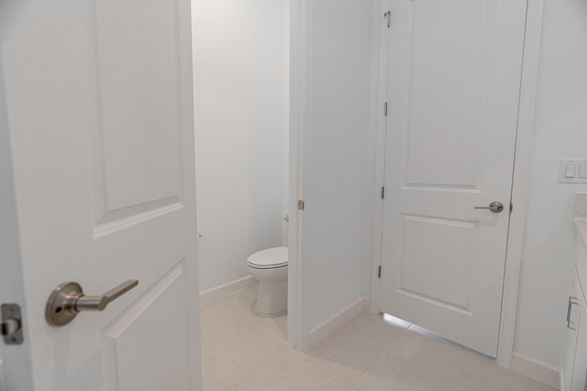 REPLAT OF VERANDA PRESERVE EAST - Residential Lease
