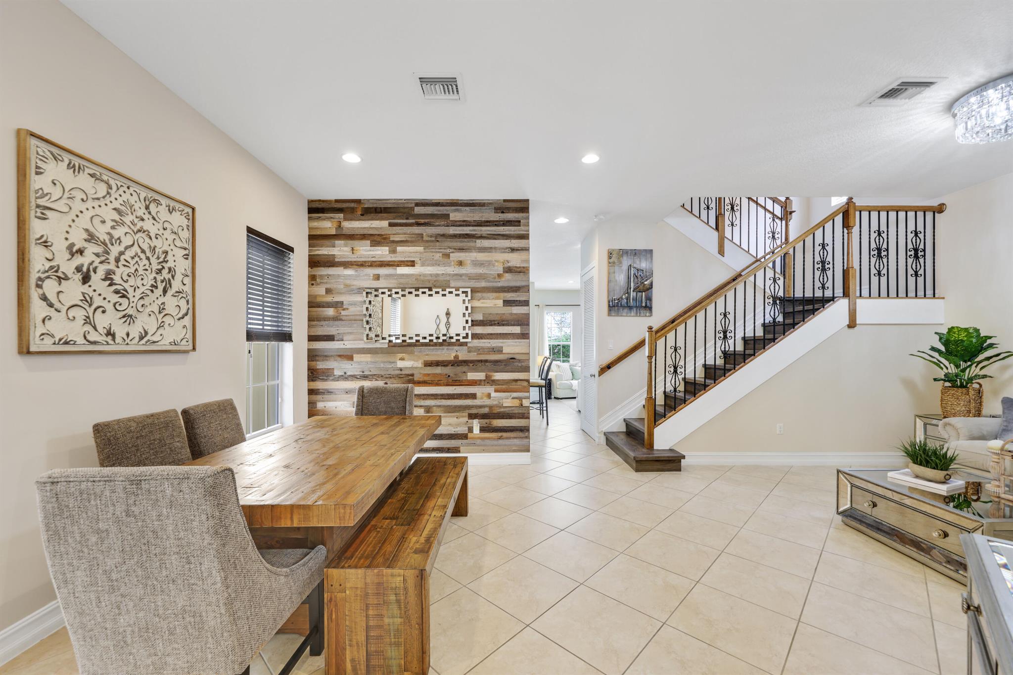 1525 SW 23rd Street