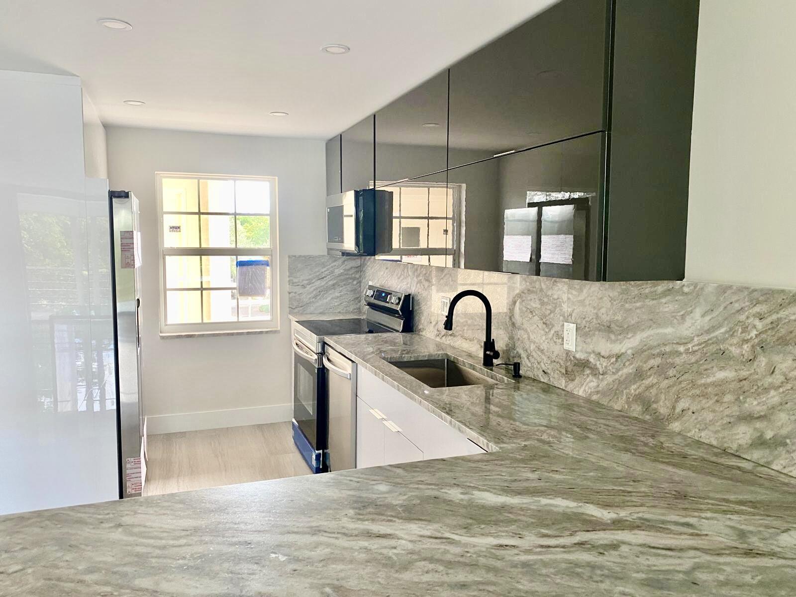 NO 78 PALM-AIRE COUNTRY CLUB - Residential