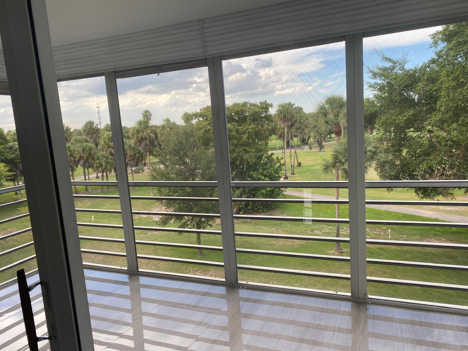 NO 78 PALM-AIRE COUNTRY CLUB - Residential