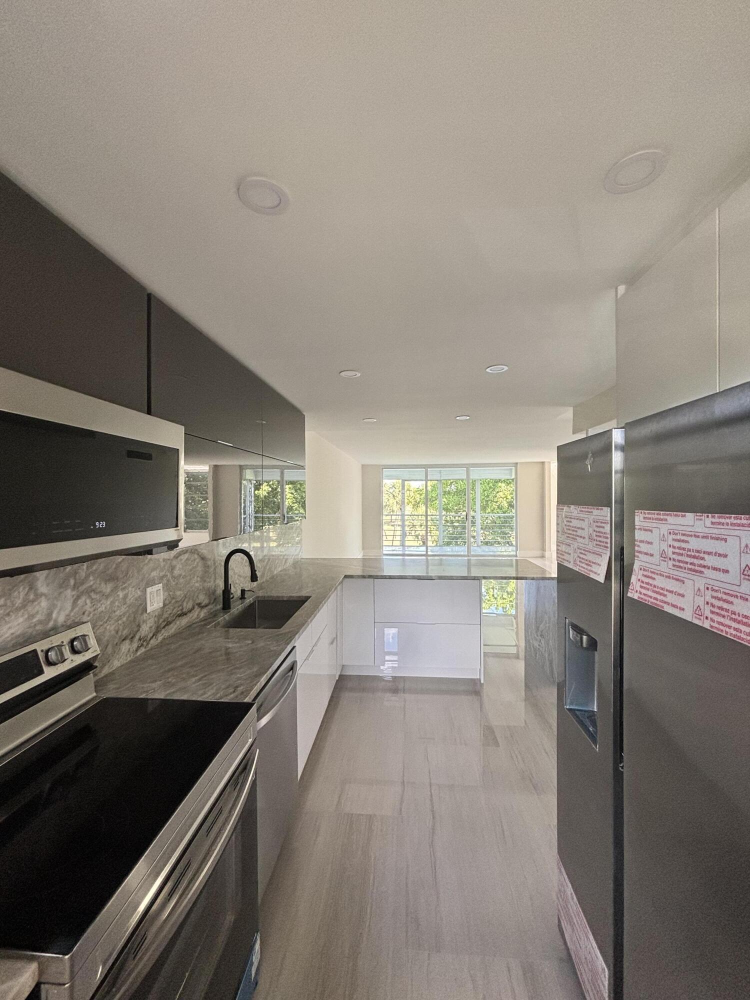 NO 78 PALM-AIRE COUNTRY CLUB - Residential