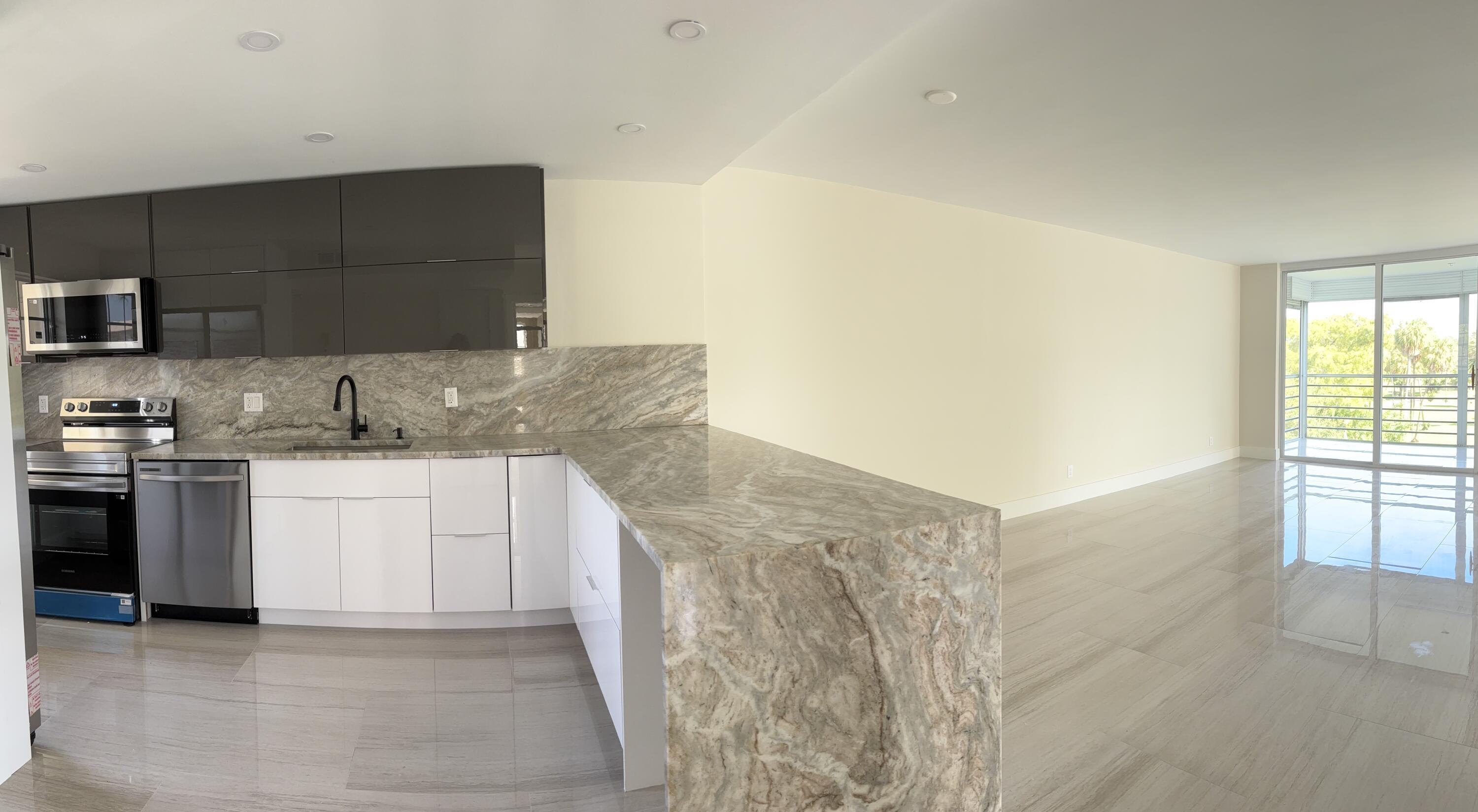 NO 78 PALM-AIRE COUNTRY CLUB - Residential