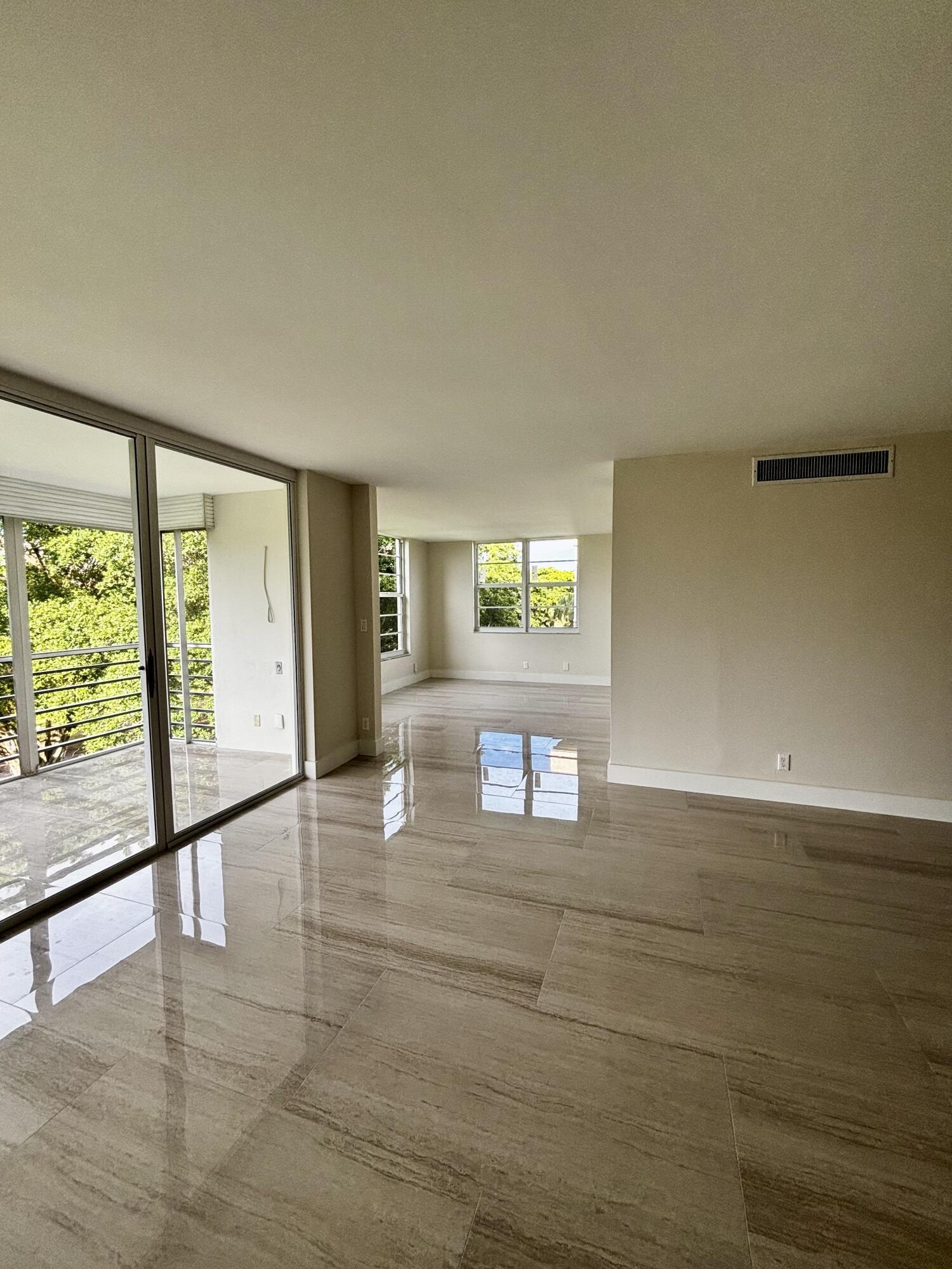 NO 78 PALM-AIRE COUNTRY CLUB - Residential
