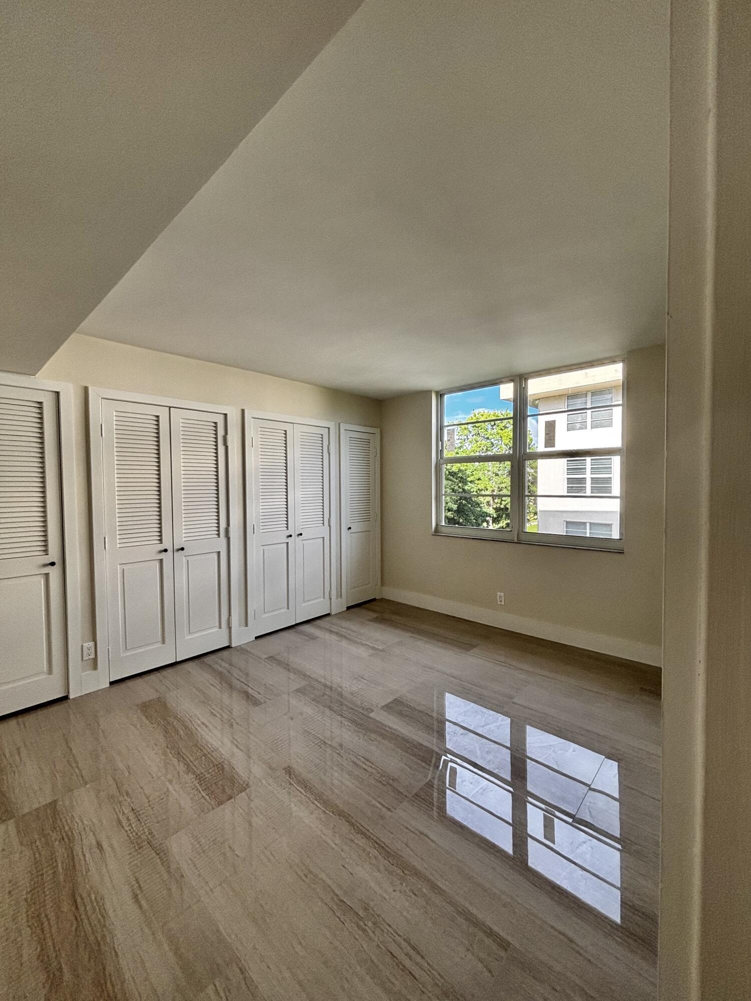 NO 78 PALM-AIRE COUNTRY CLUB - Residential