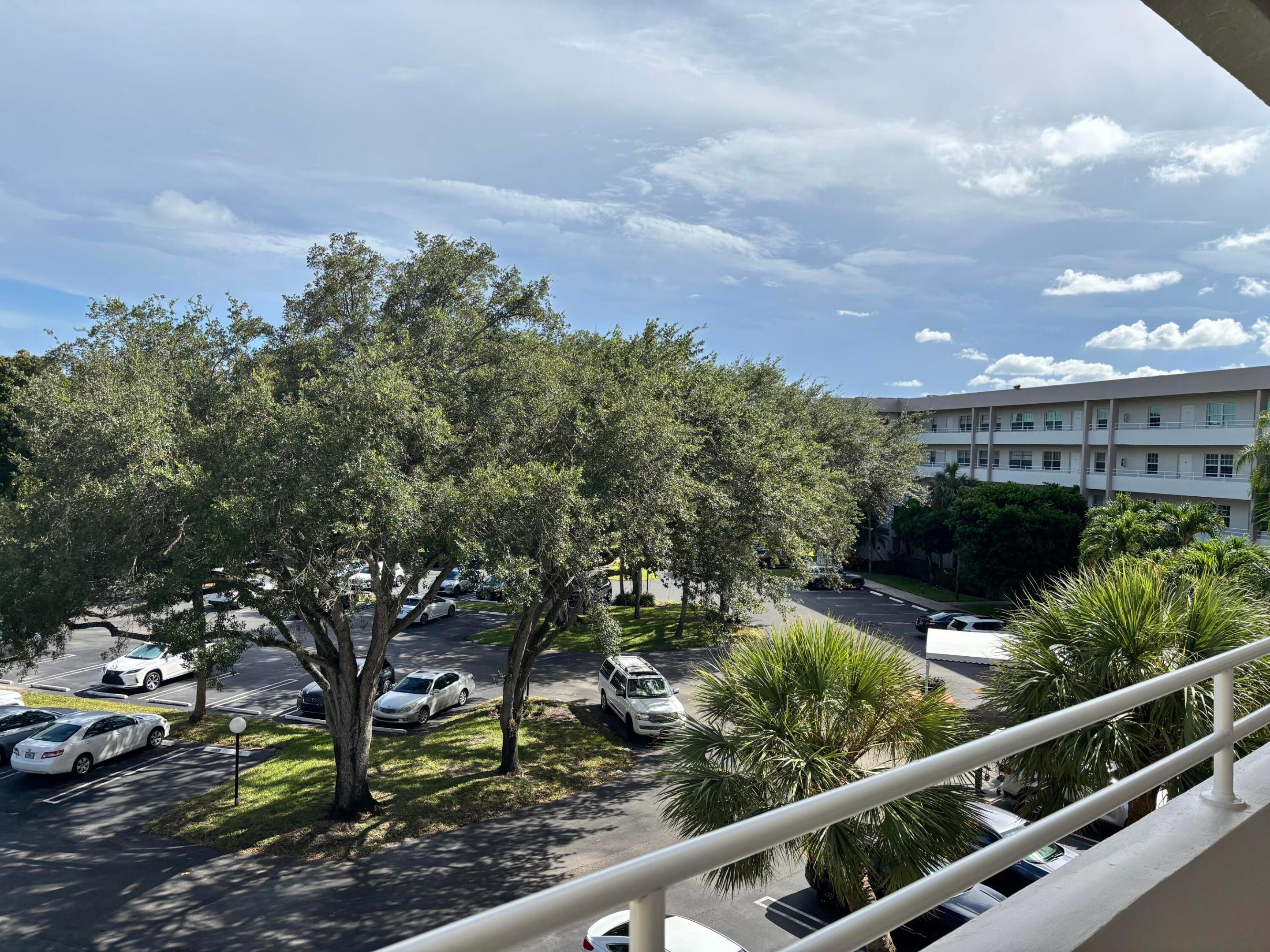 NO 78 PALM-AIRE COUNTRY CLUB - Residential