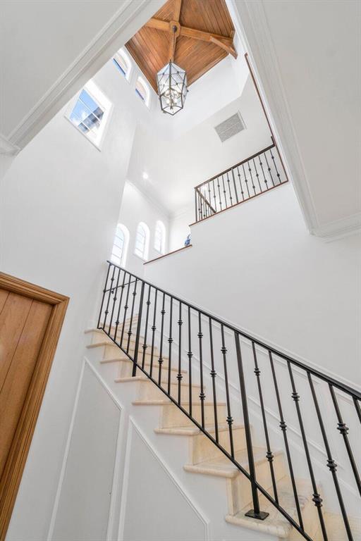 SHORE VIEW - Residential