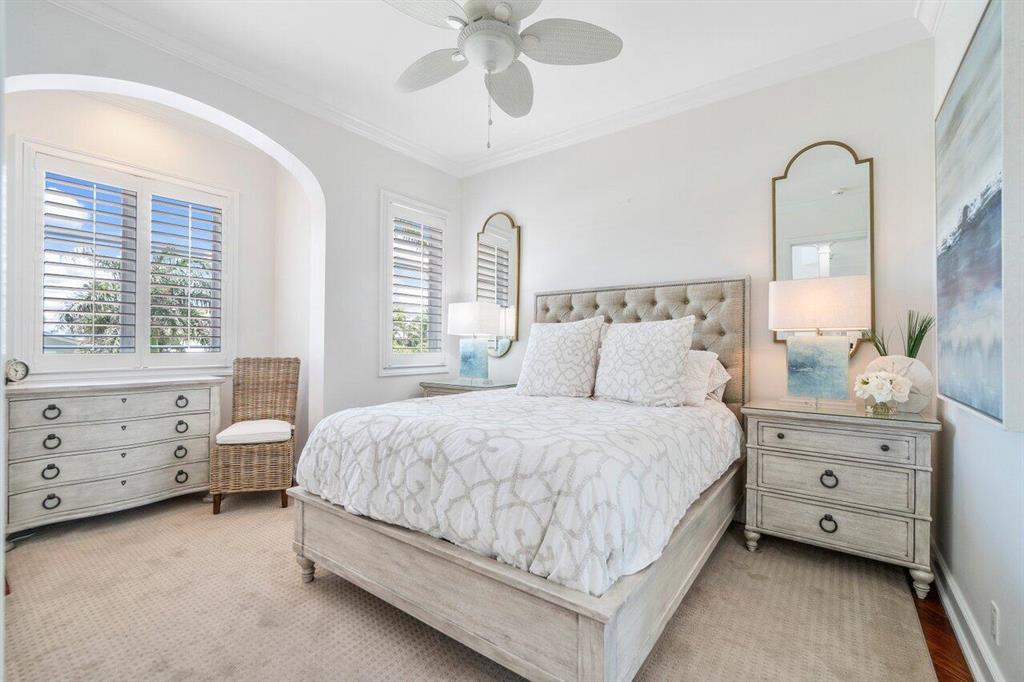 SHORE VIEW - Residential