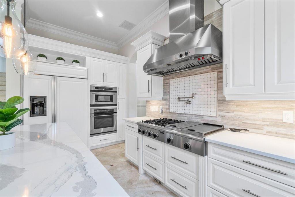 SHORE VIEW - Residential