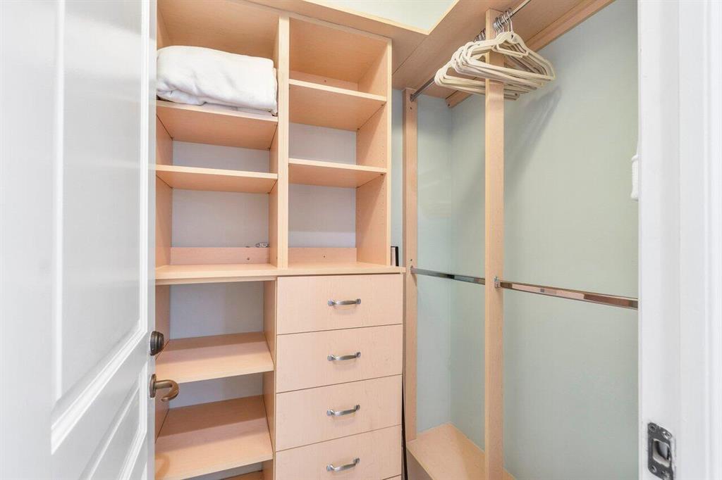 SHORE VIEW - Residential