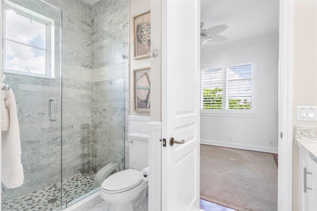 SHORE VIEW - Residential