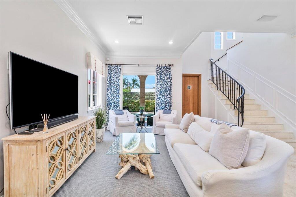 SHORE VIEW - Residential