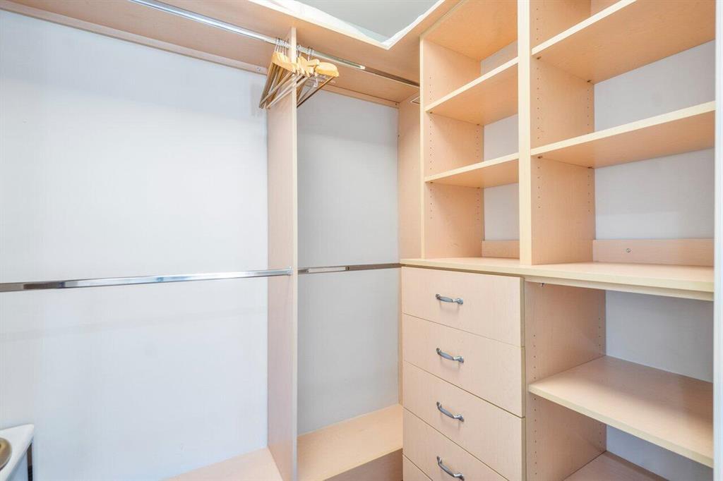 SHORE VIEW - Residential