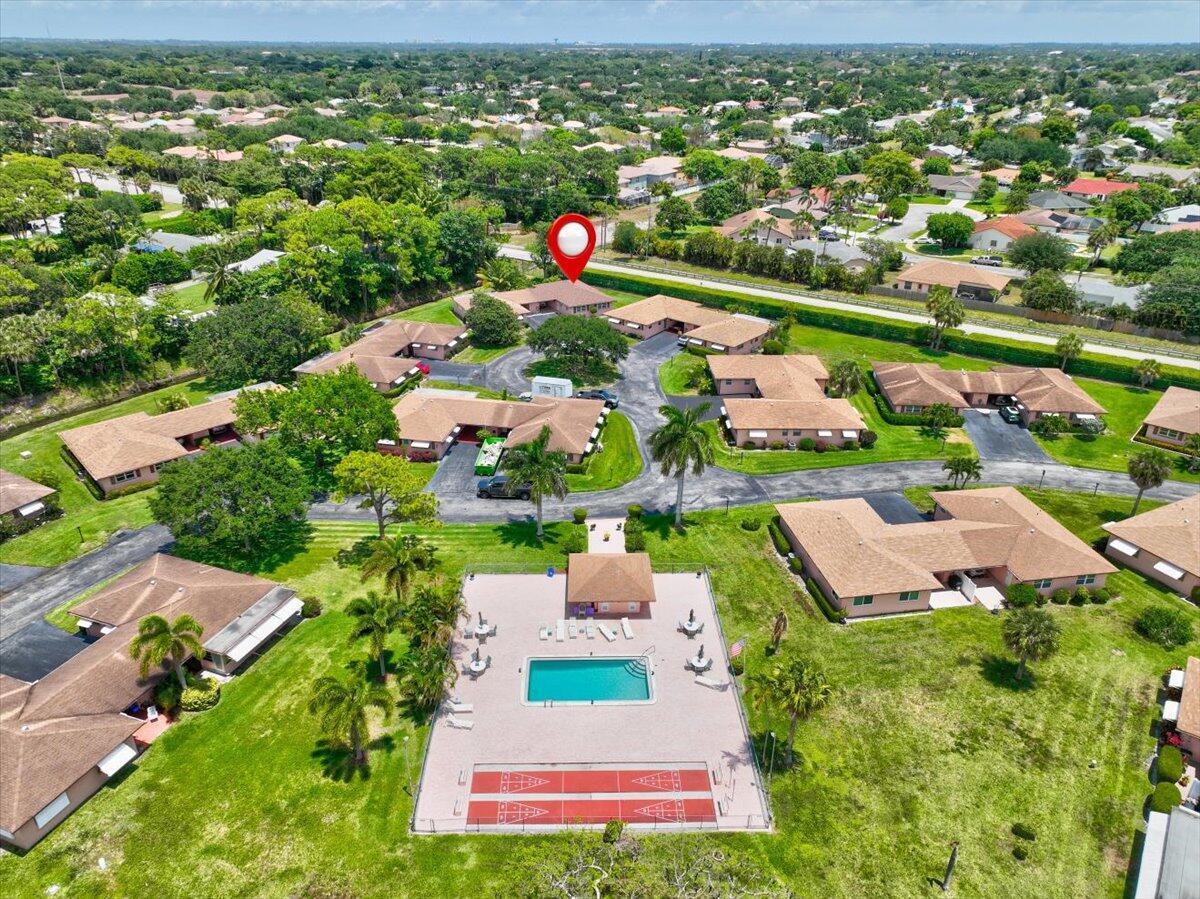 COUNTRY MANORS CONDO - Residential