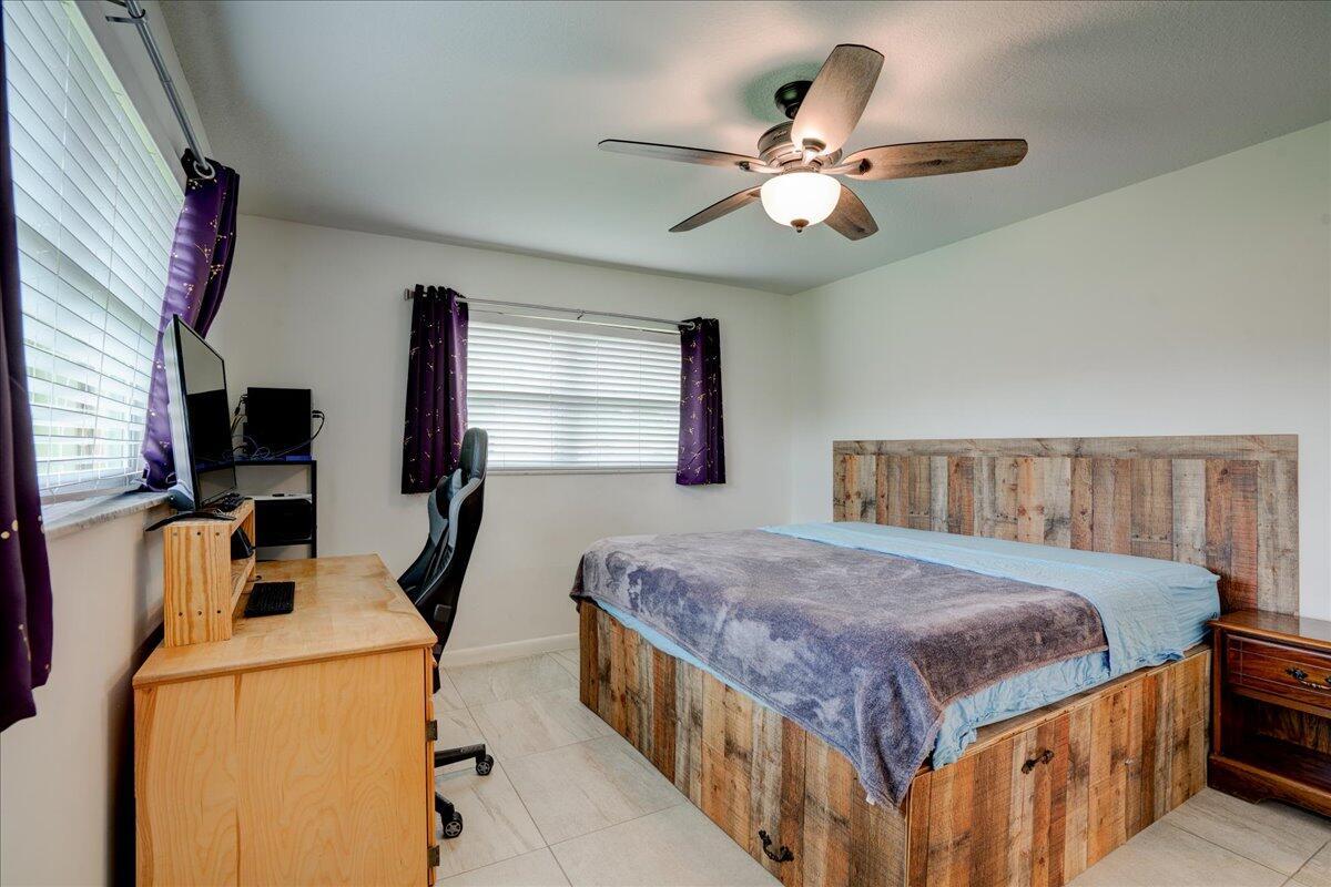 COUNTRY MANORS CONDO - Residential