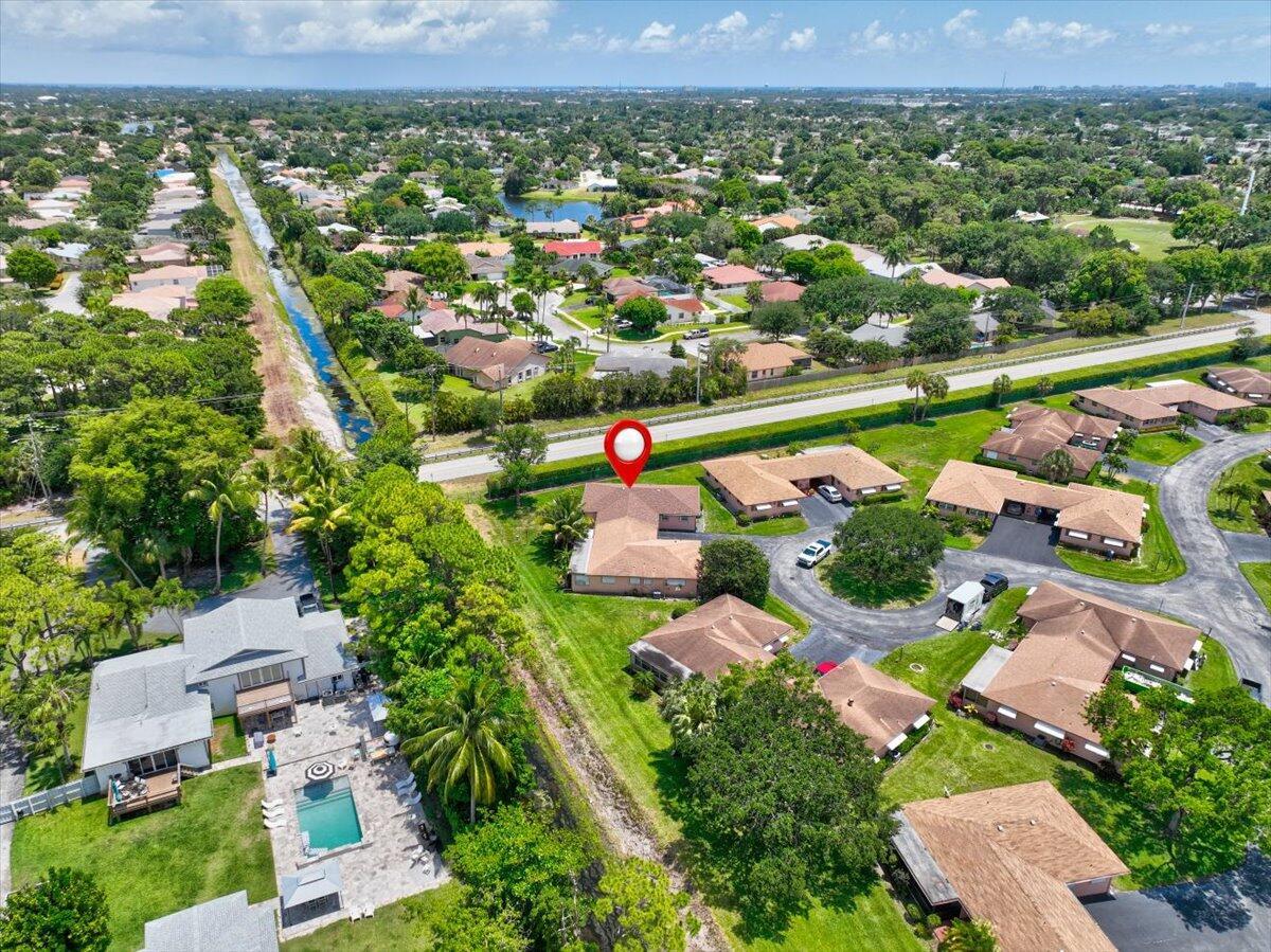 COUNTRY MANORS CONDO - Residential