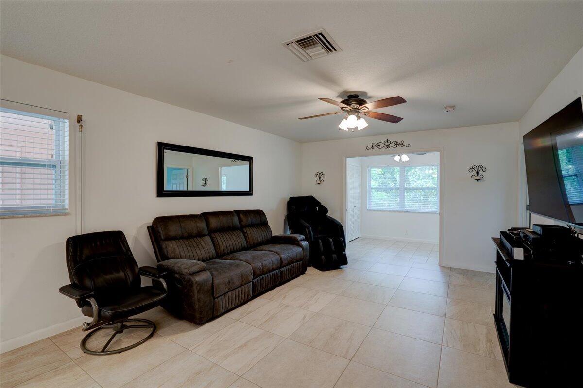 COUNTRY MANORS CONDO - Residential