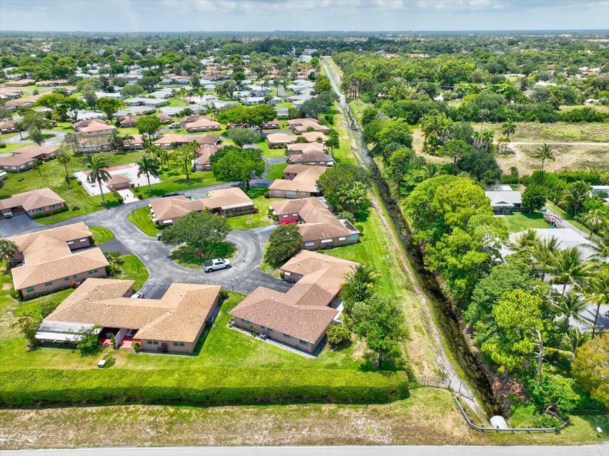 COUNTRY MANORS CONDO - Residential