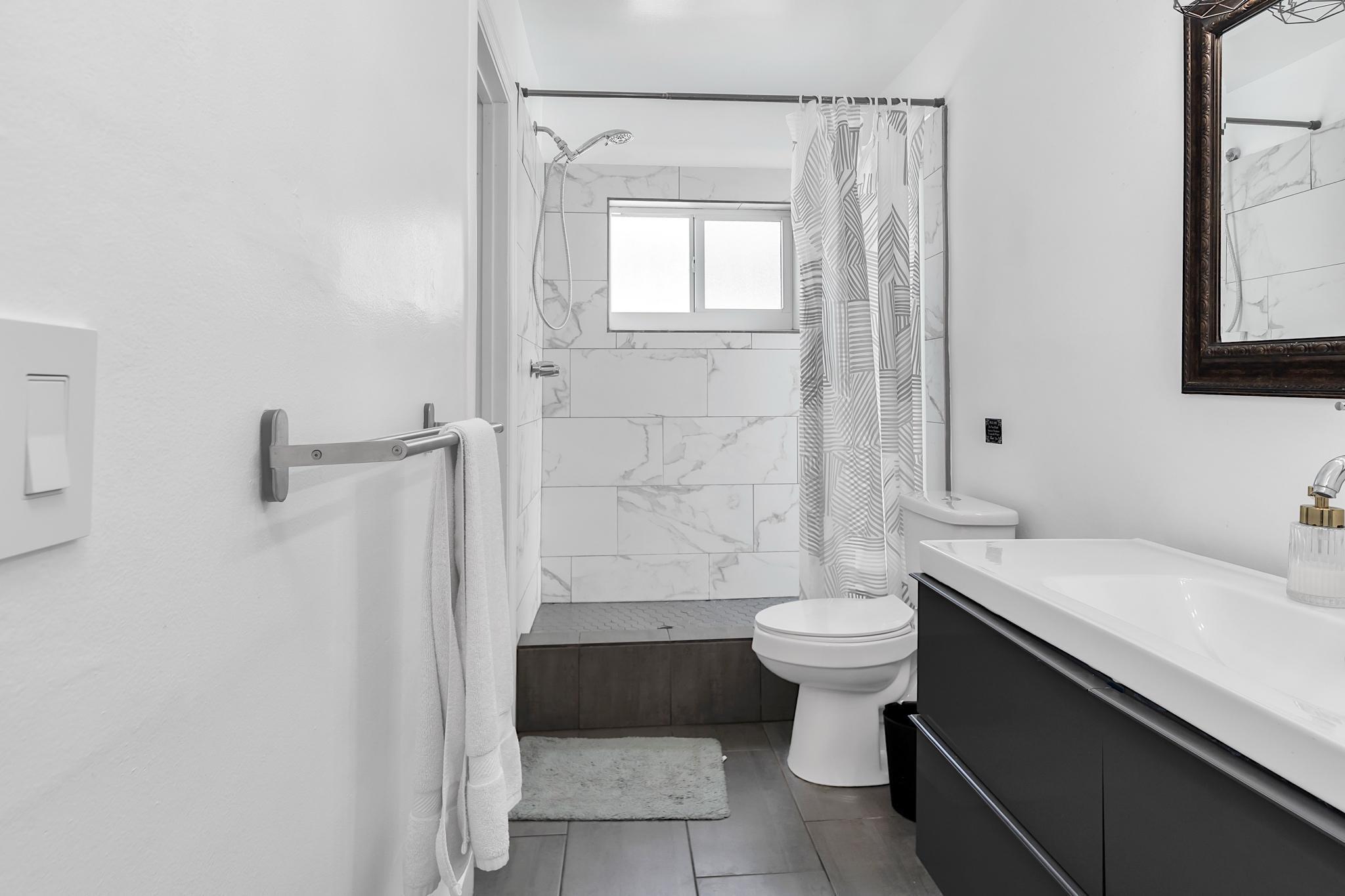 Pompano Isles 27-15 B - Residential Lease