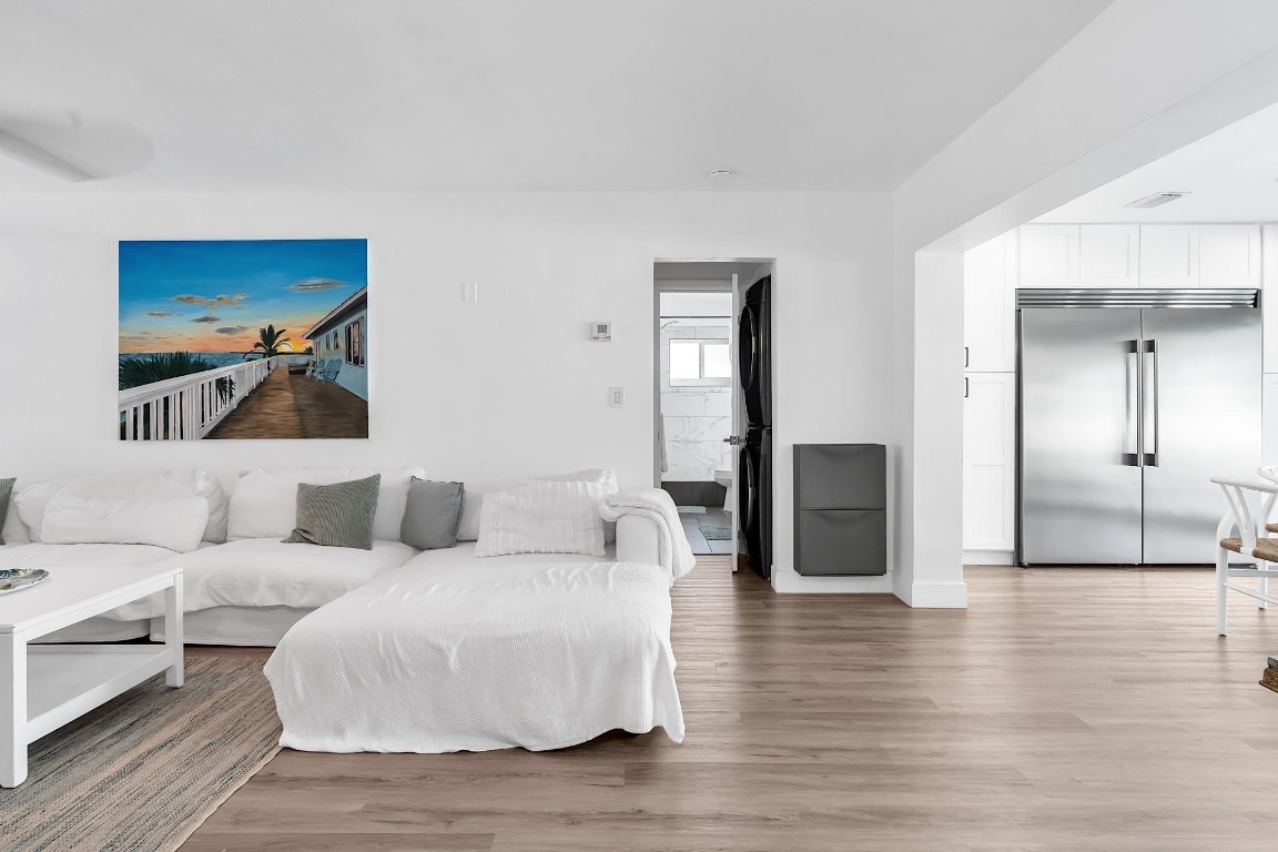 Pompano Isles 27-15 B - Residential Lease