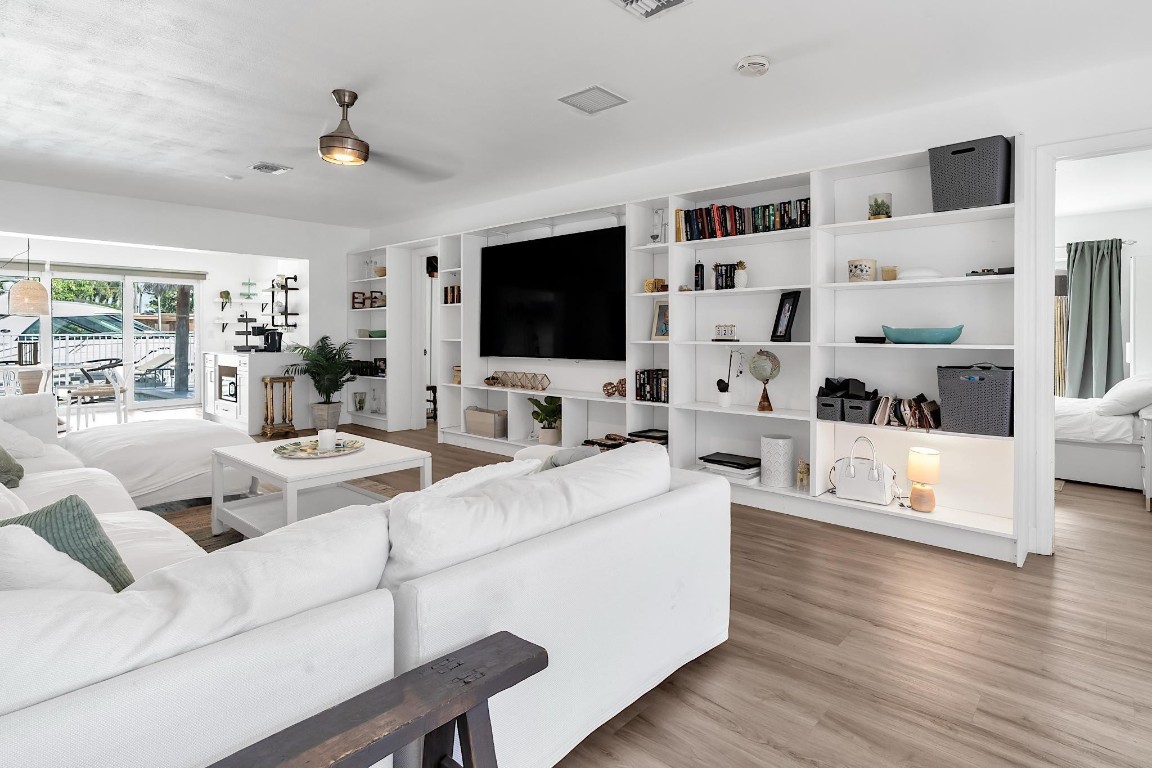 Pompano Isles 27-15 B - Residential Lease