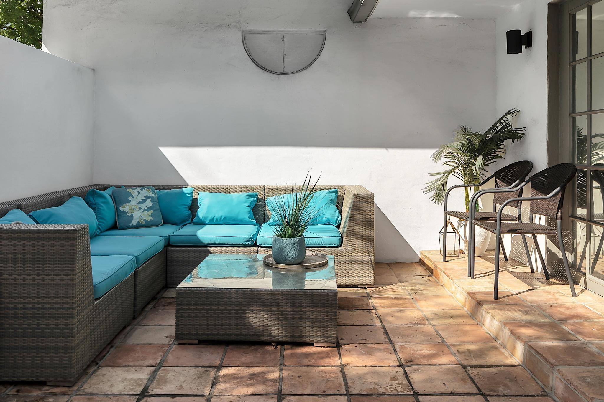 Pompano Isles 27-15 B - Residential Lease