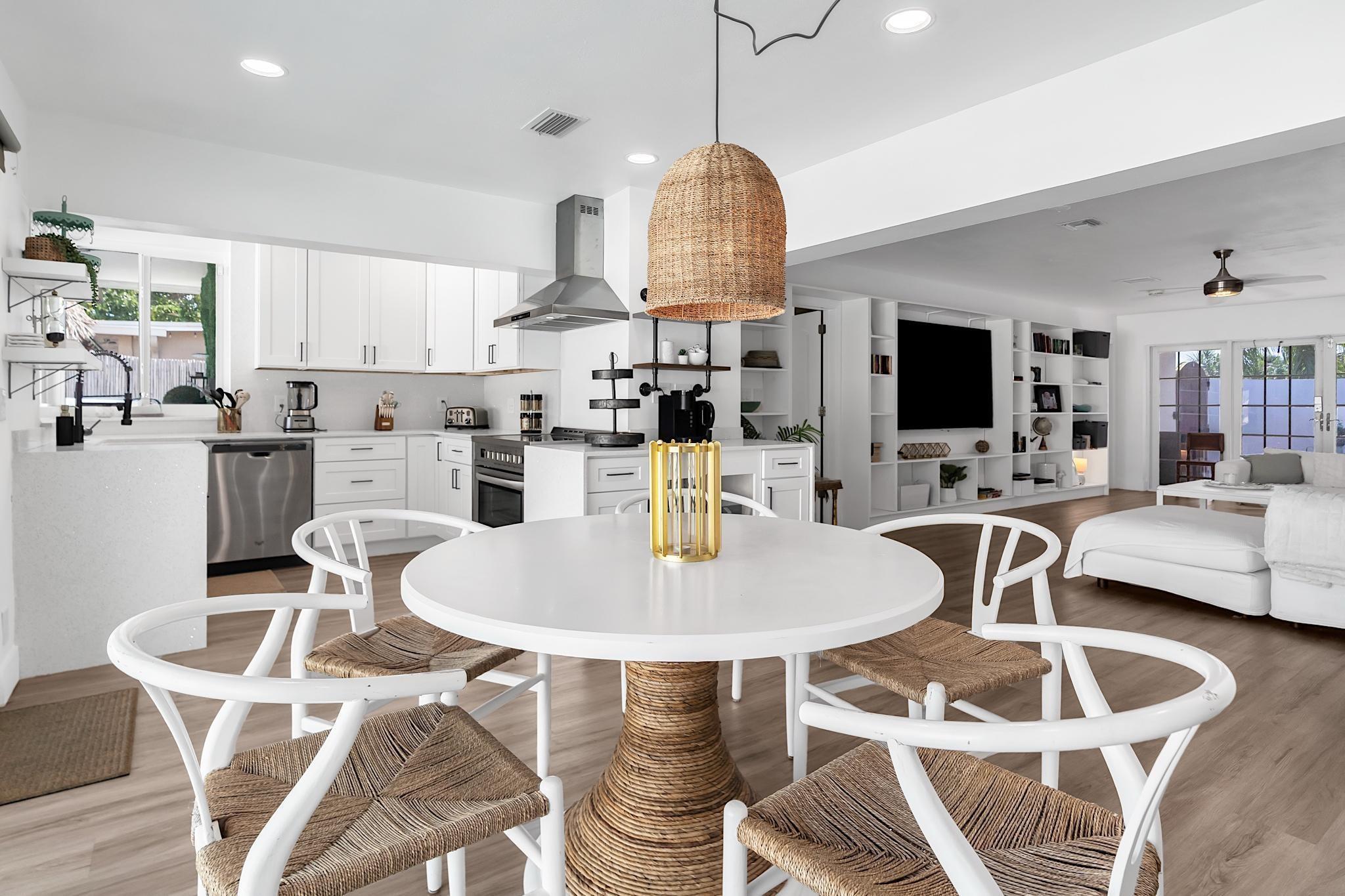 Pompano Isles 27-15 B - Residential Lease