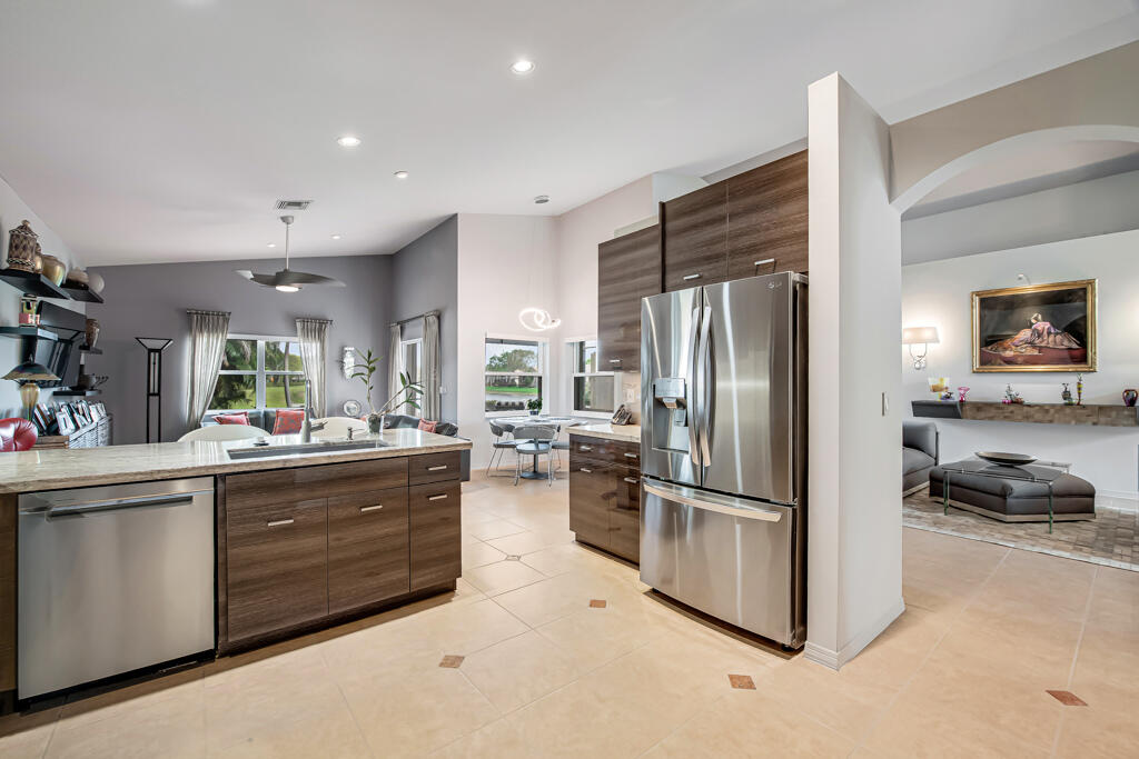 VENETIAN ISLES - Residential