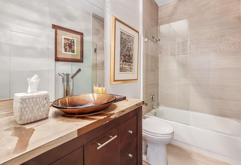 VENETIAN ISLES - Residential