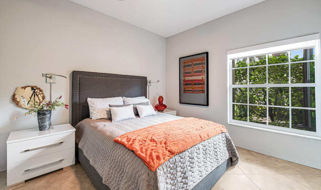 VENETIAN ISLES - Residential