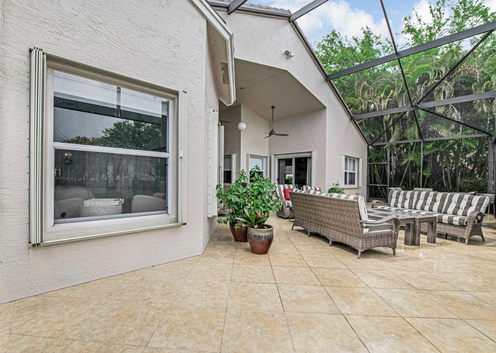 VENETIAN ISLES - Residential