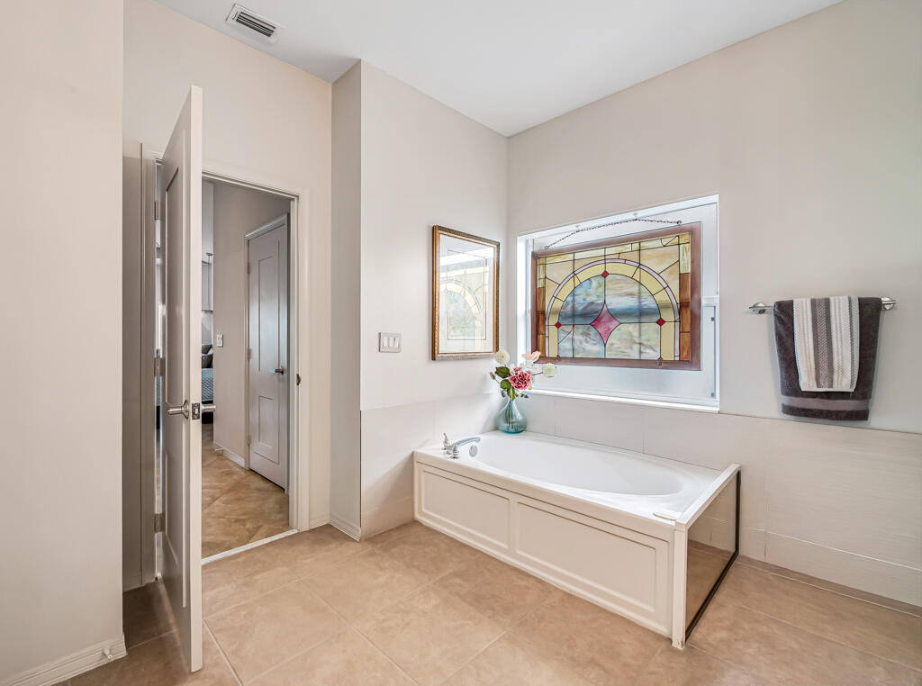 VENETIAN ISLES - Residential