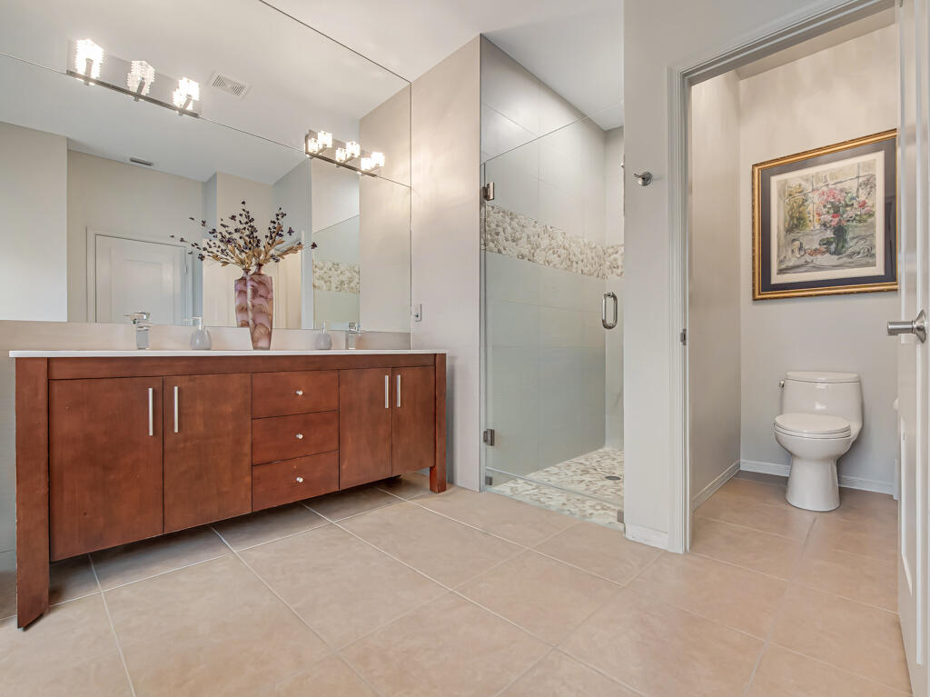 VENETIAN ISLES - Residential