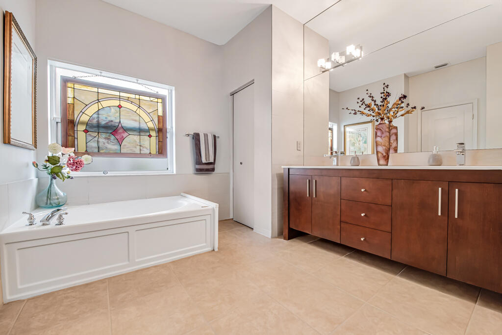 VENETIAN ISLES - Residential