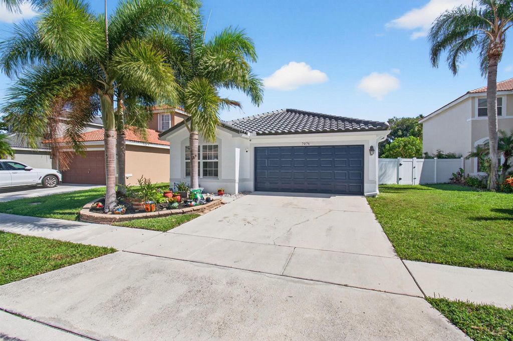 Photo of 7076 Middlebury Drive, Boynton Beach, FL 33436 (MLS # R11137207)
