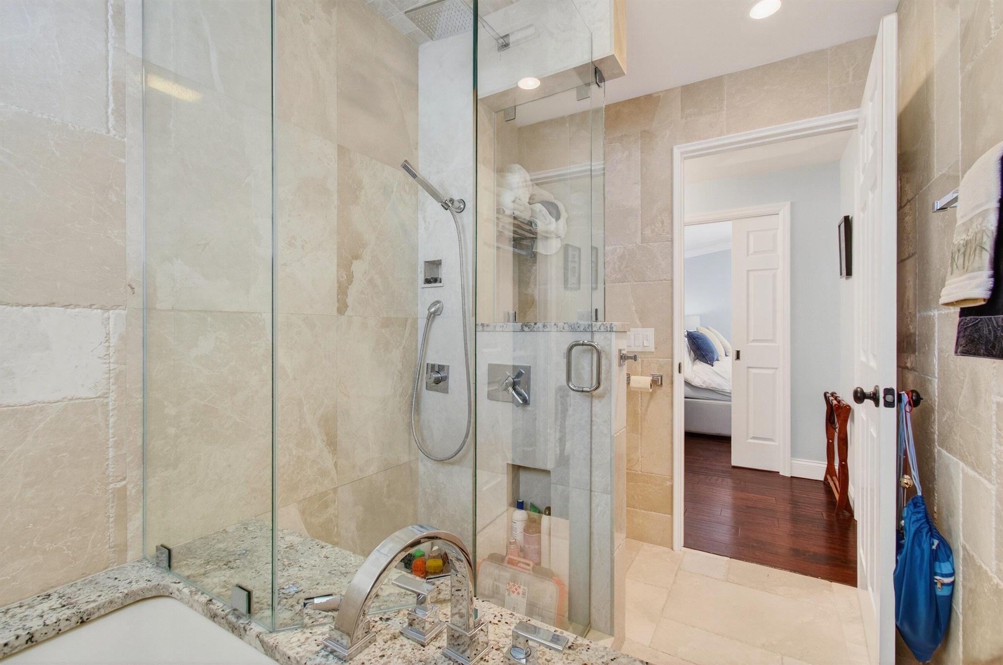 NAUTICA SOUND 2 - Residential Lease