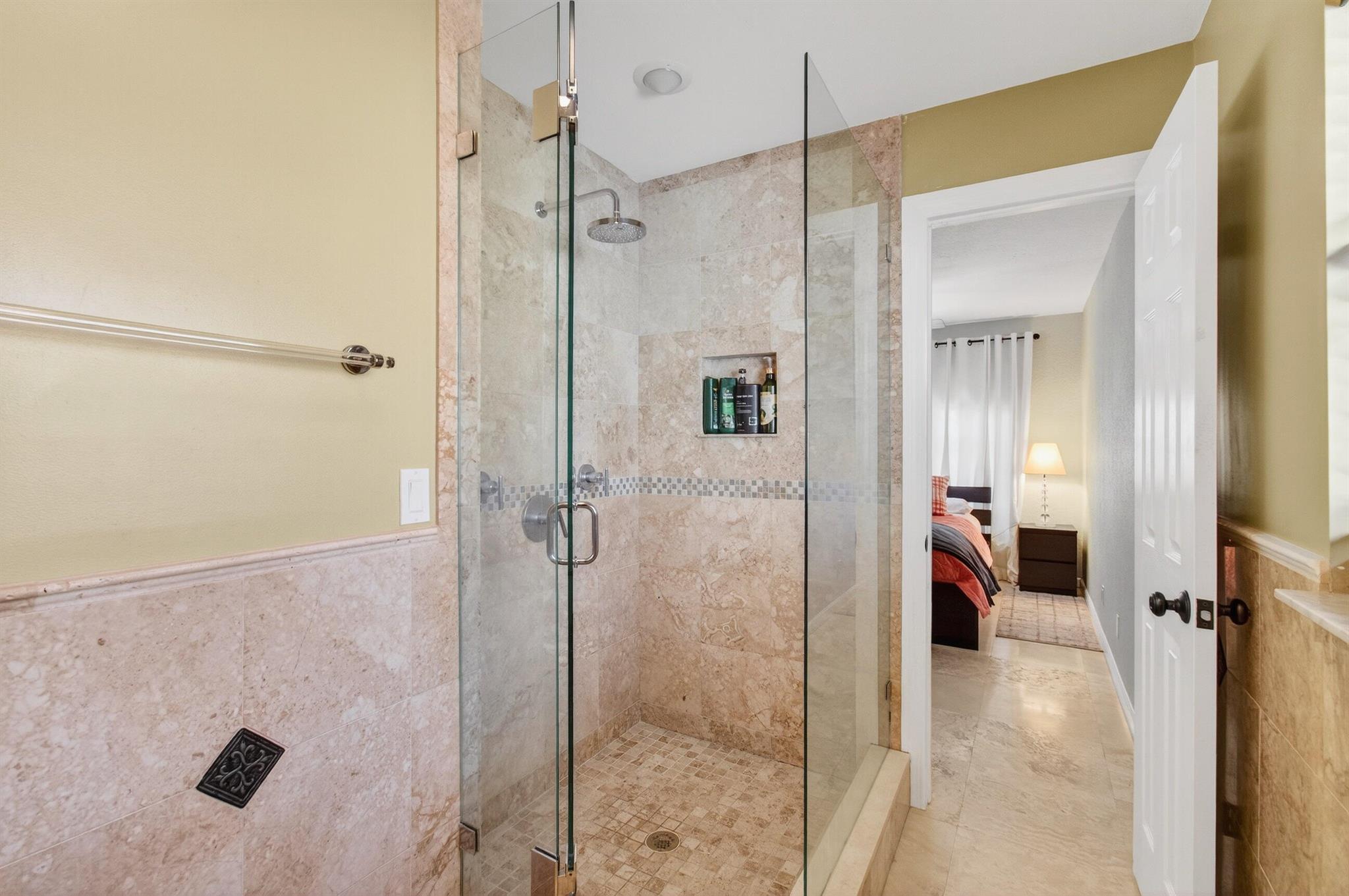 NAUTICA SOUND 2 - Residential Lease