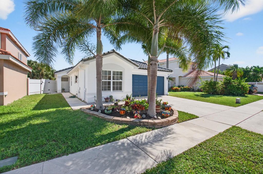 Photo of 7076 Middlebury Drive, Boynton Beach, FL 33436 (MLS # R11137207)