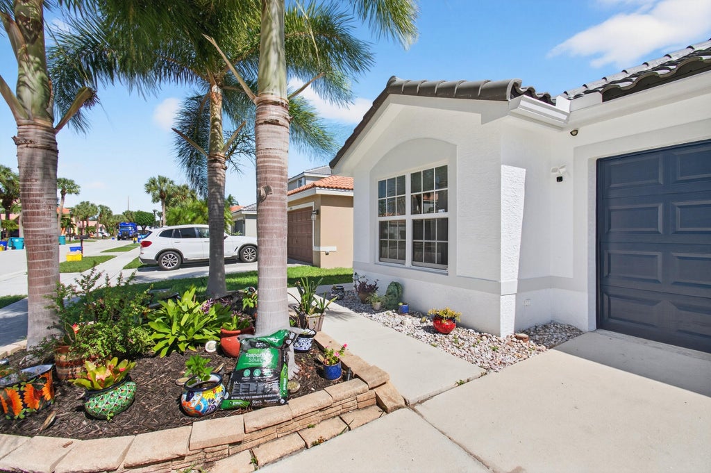 Photo of 7076 Middlebury Drive, Boynton Beach, FL 33436 (MLS # R11137207)