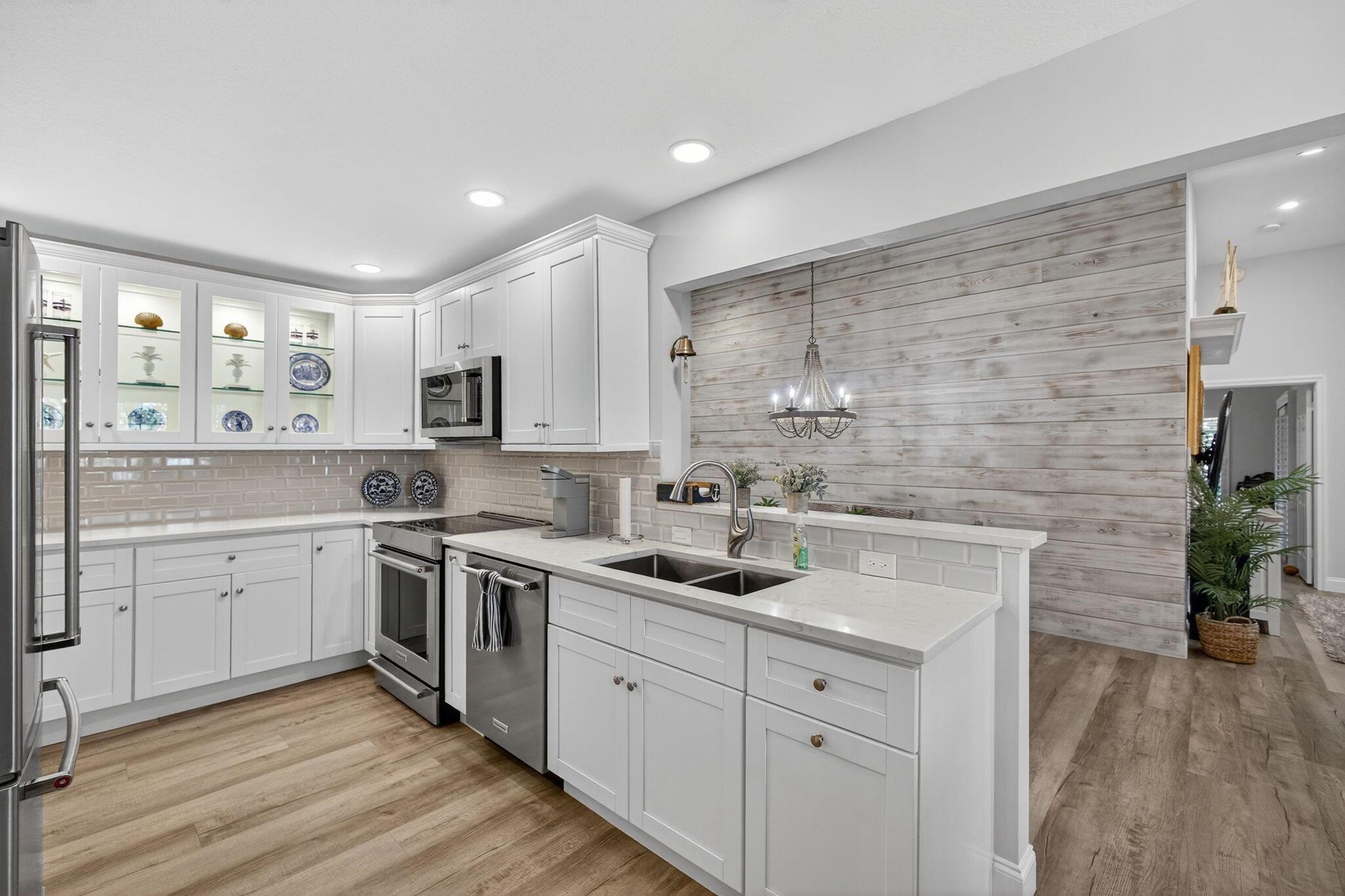 VILLAS OF OCEAN DUNES 4 - Residential