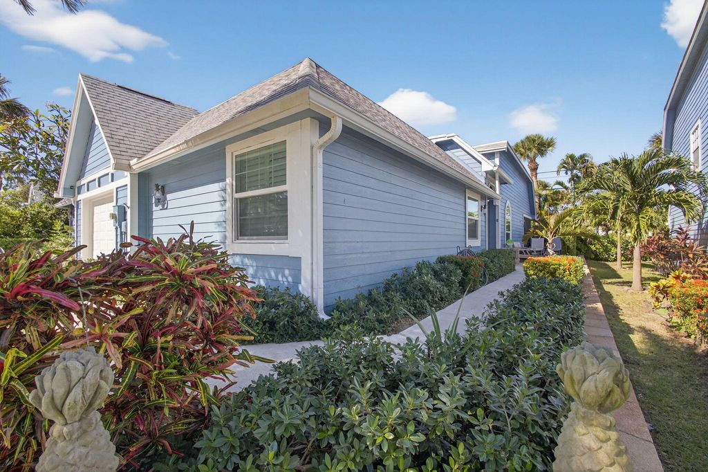 Photo of 1405 Ocean Dunes Circle, Jupiter, FL 33477 (MLS # R11143286)