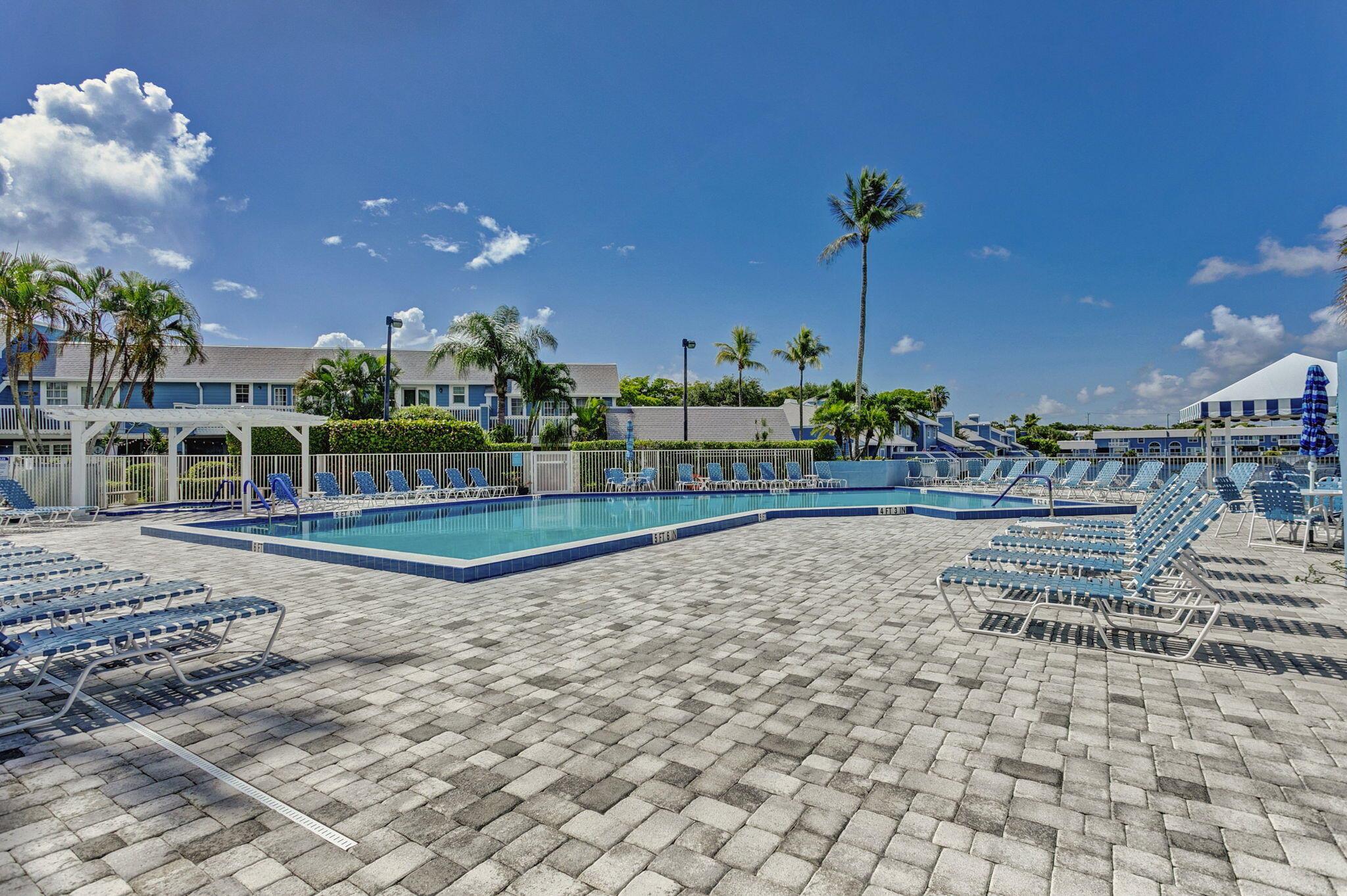 VILLAS OF OCEAN DUNES 4 - Residential