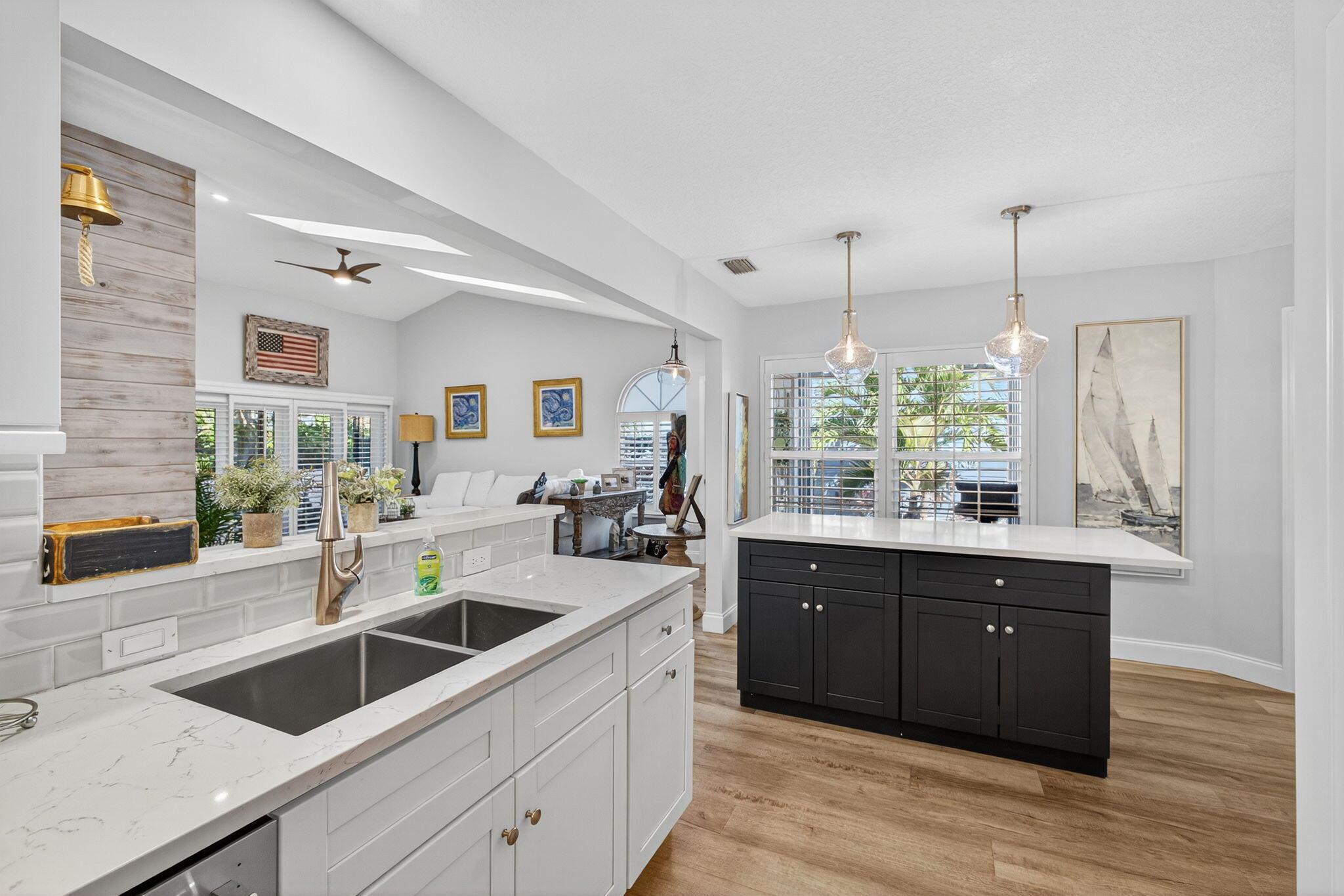 VILLAS OF OCEAN DUNES 4 - Residential