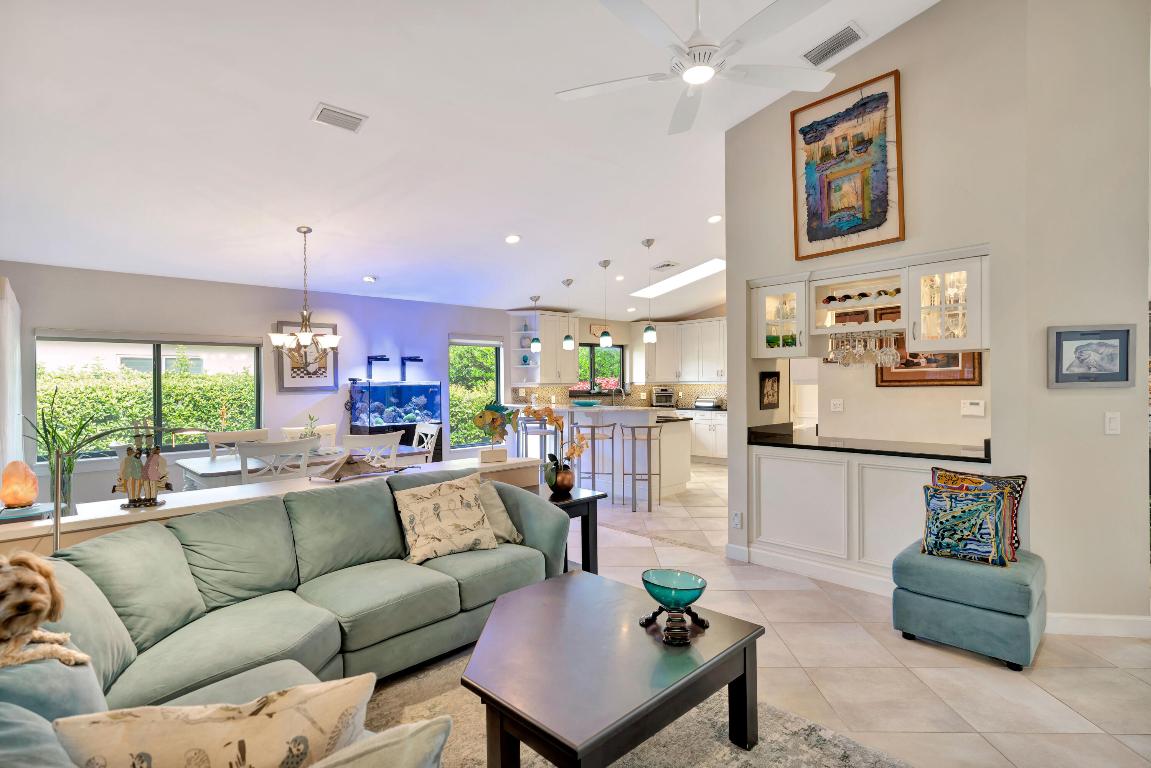 4194 SW Gleneagle Circle