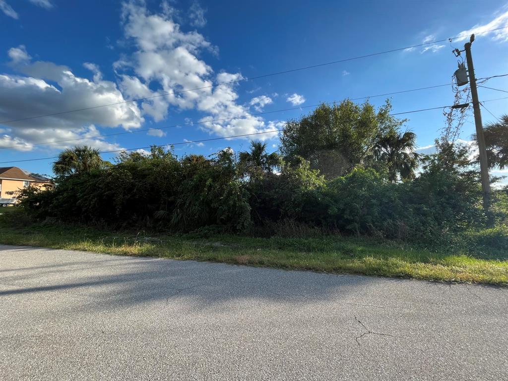 LEHIGH ACRES UNIT 12 - Land